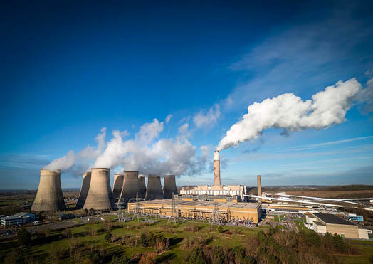 (Photo shoot 0124-021) Ratcliffe Power Station in Nottinghamshire under full load with all 4 turbines running during a cold spell of weather.
