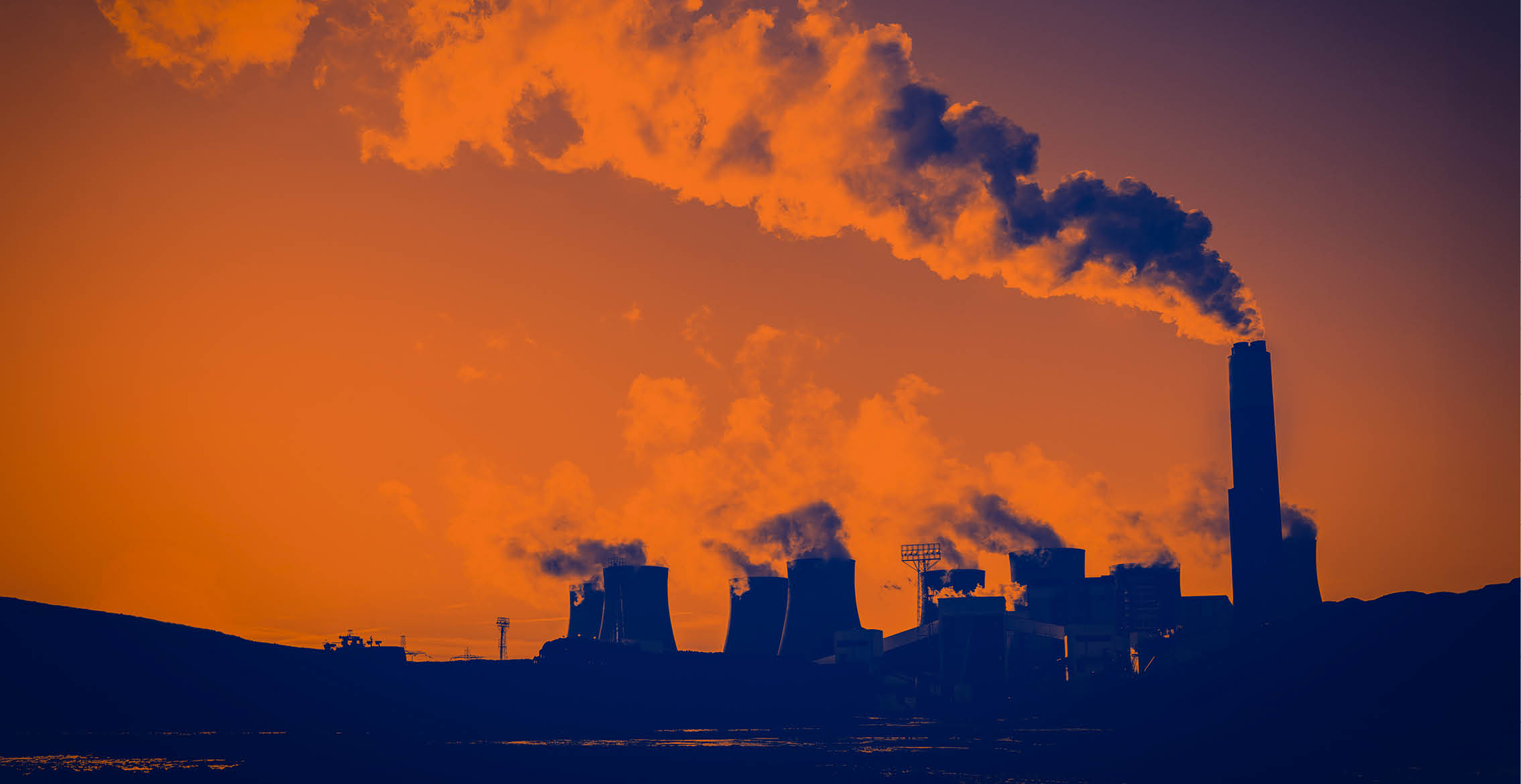 (Photo shoot 0124-021) Ratcliffe Power Station in Nottinghamshire under full load with all 4 turbines running during a cold spell of weather.
