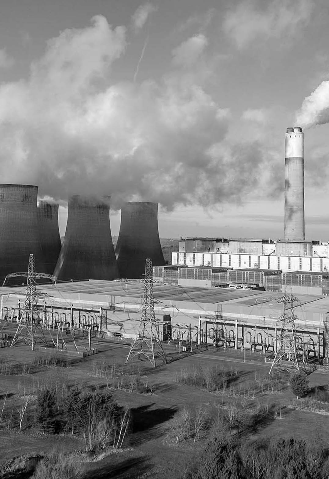 (Photo shoot 0124-021) Ratcliffe Power Station in Nottinghamshire under full load with all 4 turbines running during a cold spell of weather.